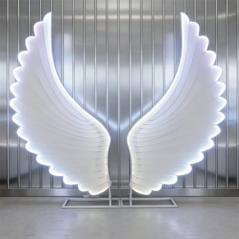 Asas de Anjo Iluminadas com LE - Event & Party Supply avaliação e preço